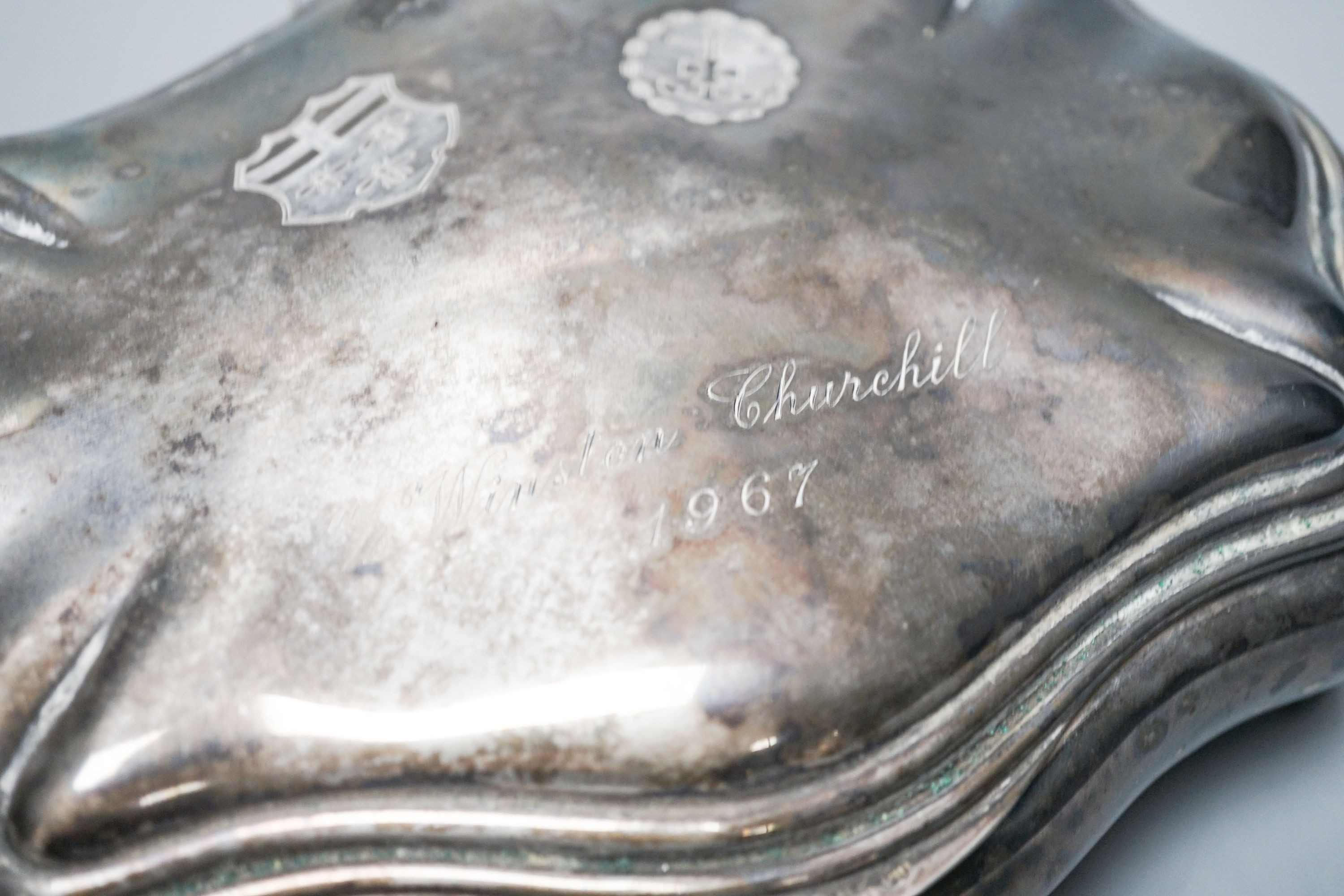 A 20th century Italian 800 standard white metal trinket box, once belonging to Arabella Churchill, 22cm.